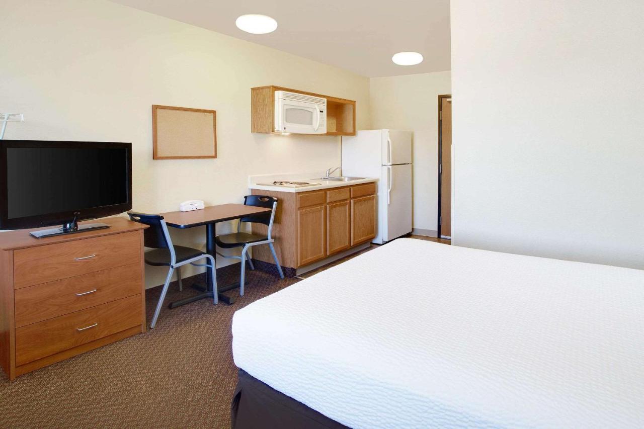 Woodspring East I-12 Hotel