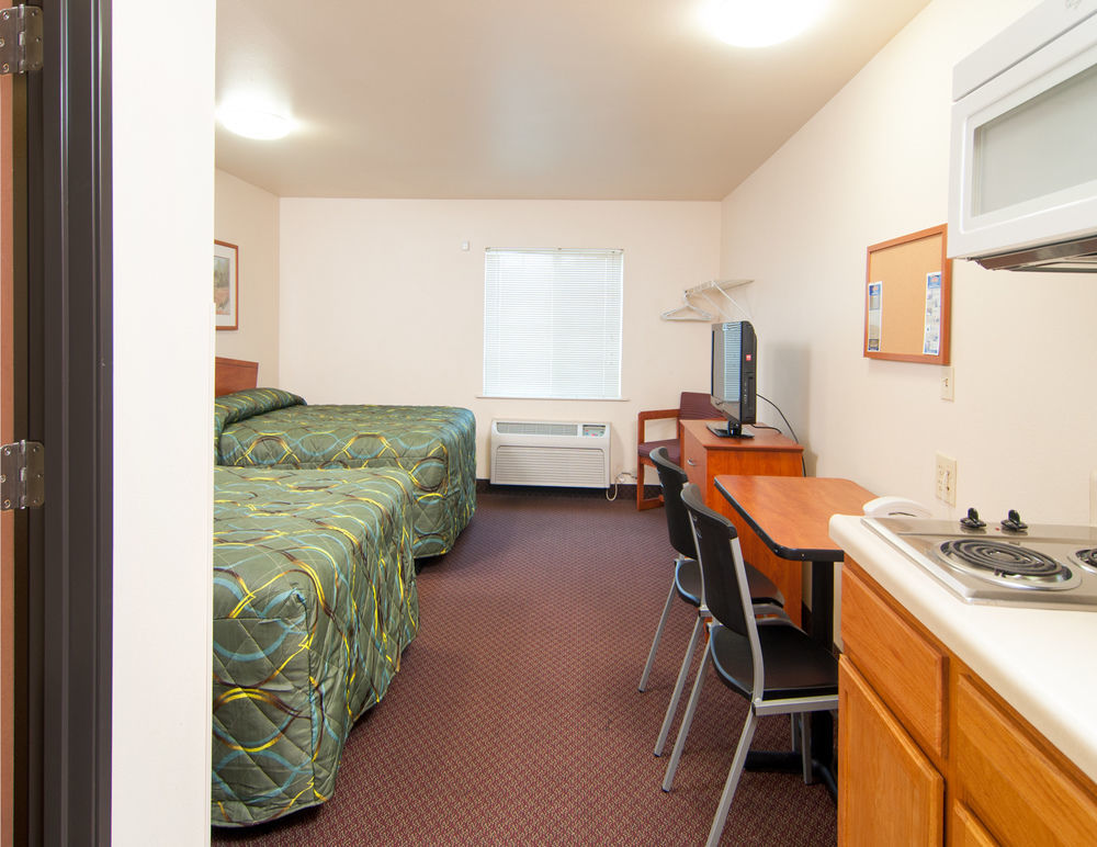 Woodspring East I-12 Hotel