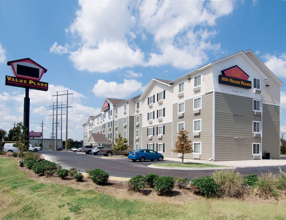 Woodspring East I-12 2* Baton Rouge